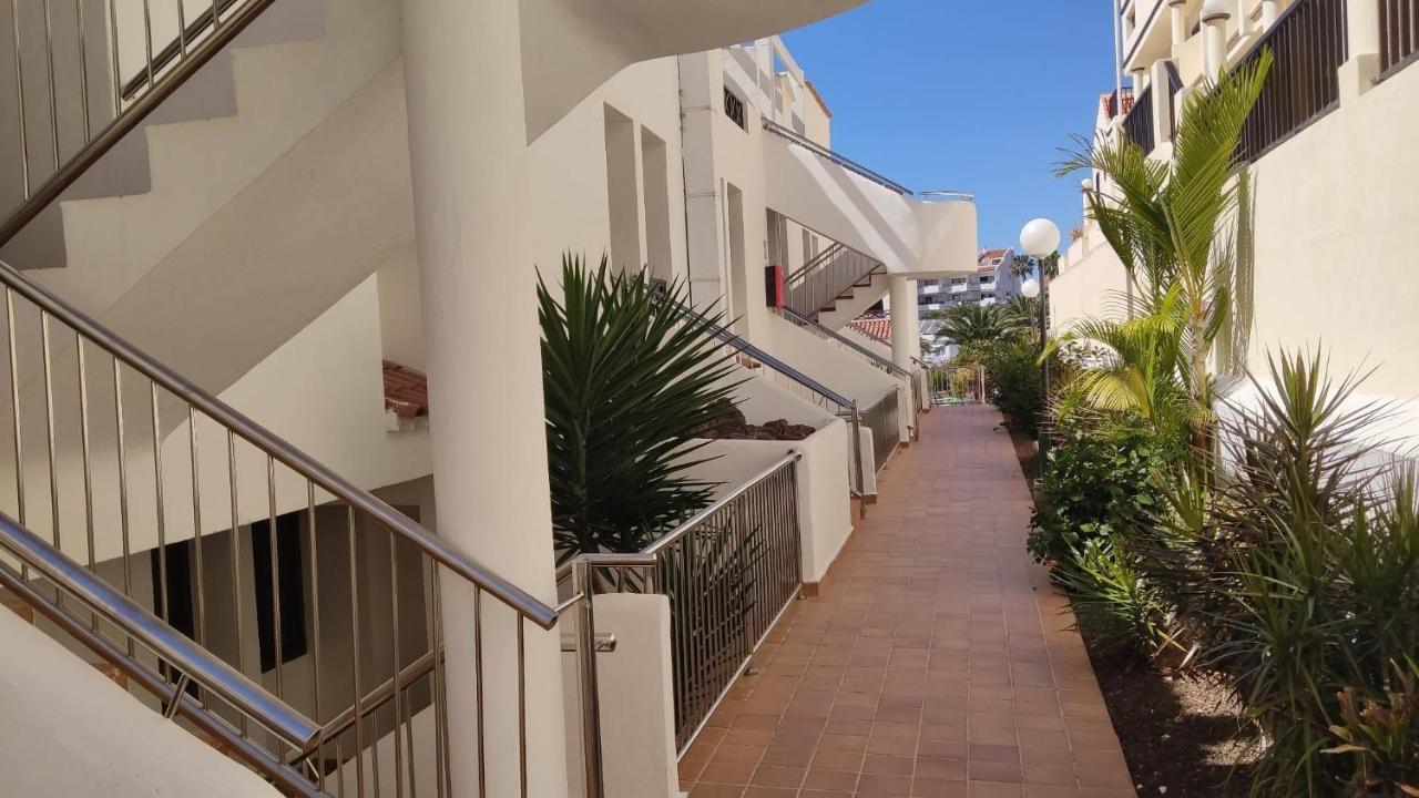 Under The Lime, Beautiful Apartment Los Cristianos Лос Кристианос Экстерьер фото