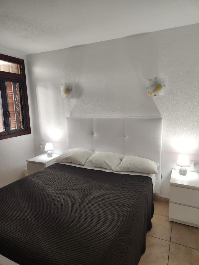 Under The Lime, Beautiful Apartment Los Cristianos Лос Кристианос Экстерьер фото